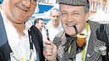 Ignacio Ayuso, a la izquierda.