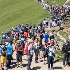 Instalan un peaje para senderistas en los saturados Dolomitas