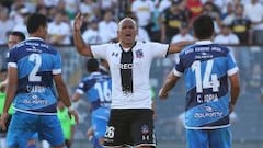 Humberto Suazo sufri&oacute; una derrota en su reestreno con la camiseta de Colo Colo.