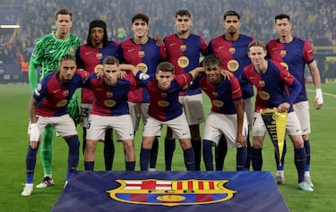 Los futbolistas titulares del Barça en Dortmund.
Arriba: Szczesny, Koundé, Cubarsí, Gerard Martín, Ronald Araujo, Lewandowski. Abajo: Raphinha, Fermín, Gavi, Lamine Yamal, Frenkie de Jong.
