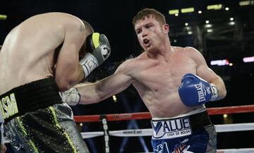 Las imágenes del memorable recital de Canelo frente a Smith