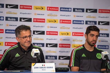 El colombiano se justificó y dijo que el canterano del Pachuca competía en la misma posición con Marco Fabián, Giovani dos Santos y Carlos Vela. “Le queda muy difícil (ser convocado) en este momento”, dijo Osorio en ese momento.