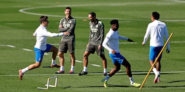 Xabi inaugura su búnker