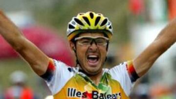 <b>ALEGRÍA.</b> La progresión de Mancebo sigue en ascenso y ahora ya tiene su primer triunfo parcial en una gran Vuelta.