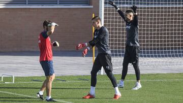 Andriy Lunin e Iv&aacute;n Cu&eacute;llar durante un entrenamiento del Legan&eacute;s.