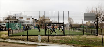 17/12/22 REPORTAJE CAMPO DE FUTBOL SALA DE CARITAS EN LA CAÑADA REAL GALIANA


