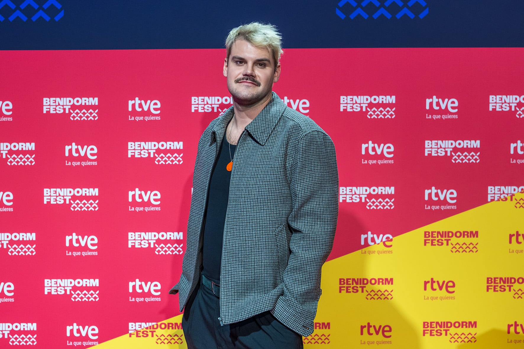 Quién es Greg Taro, el hermano de Álvaro Soler que triunfó en Alemania y ahora aspira a ganar el Benidorm Fest 2026 con ‘Velita’