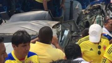 Nueve hinchas ecuatorianos heridos en accidente en Colombia.