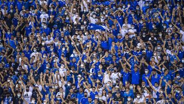 La selecci&oacute;n de El Salvador se ha enfrentado cinco veces en eliminatorias mundialistas a los canaleros en el Estadio Cuscatl&aacute;n, la &#039;Selecta&#039; se ha llevado los cinco triunfos.