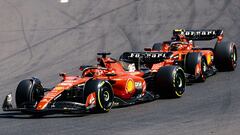 Charles Leclerc y Carlos Sainz durante la carrera del Gran Premio de Hungría de Fórmula 1 disputado en el circuito de Hungaroring .