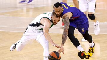 001/06/21  BALONVESTO BASKET PLAYOFFS  CUARTOS 
 LIGA ENDESA LIGA ACB PRIMER PARTIDO 
 BARCELONA - JOVENTUT BADALONA 
 PAU RIBAS  ADAN HANGA