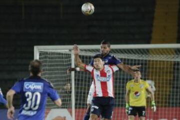 Millonarios lució más ordenado atrás aunque abuso de los pelotazos en ataque. El fin de semana visita a Chicó.