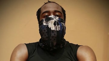 James Harden y la pol&eacute;mica mascarilla.