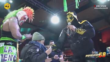 Momento en que LA Park le dirige unas palabras a Psycho Clown y sus hijos