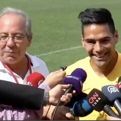 Falcao habla en turco y desata las risas entre la prensa