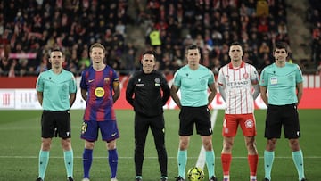 16/02/26 PARTIDO PRIMERA DIVISION JORNADA 24
GIRONA - BARCELONA
CAPITANES ARBITRO LINERES JUECES DE LINEA
FRENKIE DE JONG ARNAU MARTINEZ ARBITRO SOTO GRADO