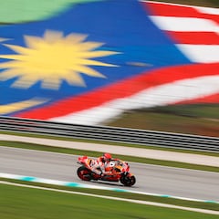 Puig sigue sin recambio para Márquez y provoca bromas entre pilotos