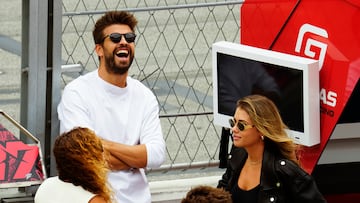 MONTMELÓ (BARCELONA) 03/09/2023.- El exfutbolista Gerard Piqué y Clara Chía, este domingo durante el Gran Premio Monster Energy de Catalunya en el circuito de Montmeló (Barcelona).- EFE/ Enric Fontcuberta
