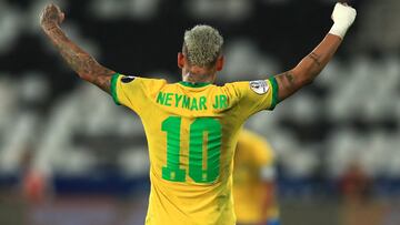 RIO DE JANEIRO, BRAZIL - JULY 05: Neymar Jr. of Brazil celebrates after winning a semi-final match of Copa America Brazil 2021 between Brazil and Peru at Estadio Olímpico Nilton Santos on July 05, 2021 in Rio de Janeiro, Brazil. (Photo by Buda Mend