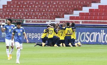 Partido de la Selección Colombia ante Ecuador en Quito.