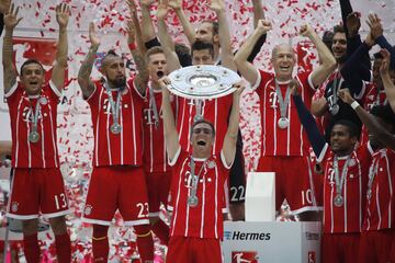 El Bayern Múnich celebró la conquista de su 27º título de la Bundesliga.