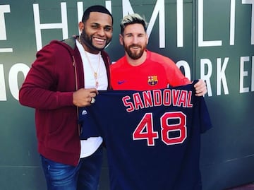 El pelotero venezolano, Pablo Sandoval, se mostrado como aficionado culé en el pasado, incluso visitando al equipo y conociendo a algunas de sus estrellas.