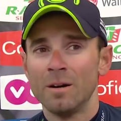 Valverde rompió a llorar: "Se la dedico a Scarponi"