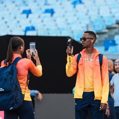 Expectación triple: debut de Jordan y Peleteiro, a por medalla