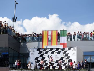 Las banderas españolas reinaron en el Gran Premio de Austria. 