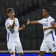 Cruz Azul golea a Pumas en la J1 de la Copa GNP por México