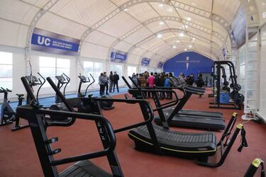 Universidad Católica inauguró moderno gimnasio para su plantel