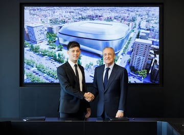 Primer día del joven jugador turco como jugador del Real Madrid.