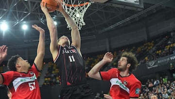 Pues se ha quedado buena noche... para la permanencia