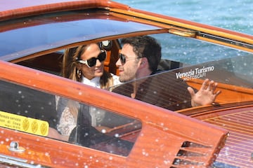 VENICE, ITALY - SEPTEMBER 09: Jennifer Lopez and Ben Affleck arrive at the 78th Venice International Film Festival on September 09, 2021 in Venice, Italy. (Photo by Jacopo Raule/Getty Images)