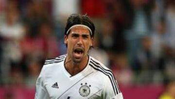 Khedira.