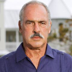 Andrés García asegura que Luis Rey mató a madre de Luis Miguel