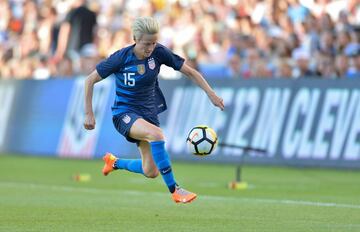 Posición: Delantera 
Equipo: Seattle Reign 