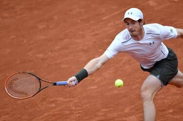 Andy Murray reaches first French Open final after downing Stan Wawrinka