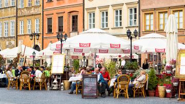 Con 105 litros por persona al año los polacos se encuentran en el cuarto lugar de la lista. Las cervezas polacas como Zywiec, Tyskie y Okocim son muy populares. Con numerosos festivales de cerveza y una creciente comunidad de cerveceros artesanales la cultura de la cerveza en Polonia está en aumento constante.