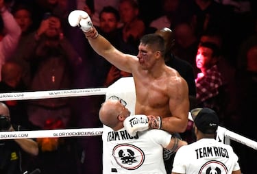 Glory in Giza: Usyk y Verhoeven chocarán en las pirámides de Egipto