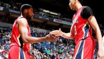 Tyreke Evans y Anthony Davis.