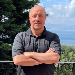 Benítez, obligado a aclarar su futuro