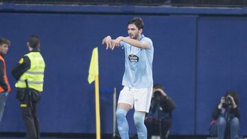 Okay Yokuslu celebra el gol que le marc&oacute; al Villarreal en la victoria del Celta en el Estadio de la Cer&aacute;mica. 
 