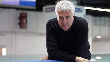 JOAN FORTUNY ENTRENADOR DE NATACION
PUBLICADA 02/08/05 NA MA31 1COL