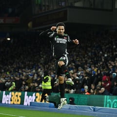 Nwaneri se una a selecta lista con Wayne Rooney y Michael Owen en Premier League