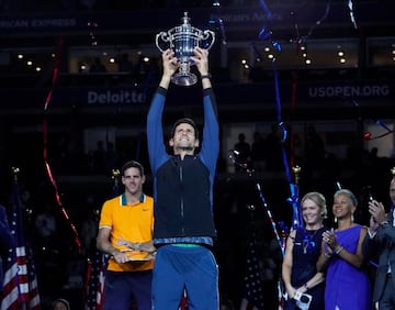 Novak Djokovic aspira a ser el sexto jugador que complete el Grand Slam, ganar el Open Australia, Roland Garros, Wimbledon y el US Open el mismo año. Lo hicieron en su momento Steffi Graf (1988), Margaret Court (1970), Rod Laver (1969 y 1962), Maureen Connolly (1953) y Don Budge (1938). Djokovic logró completar el Grand Slam de carrera cuando triunfó por fin en París en 2016, un logro que han cosechado otros siete hombres, entre ellos Rafa Nadal (US Open 2010) y diez mujeres. 