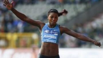 Caterine Ibarg&uuml;en compite en la prueba de triple salto femenina en el Memorial Van Damme celebrado en Bruselas.