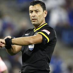 Universidad Católica estalla contra Tobar y anuncia medidas