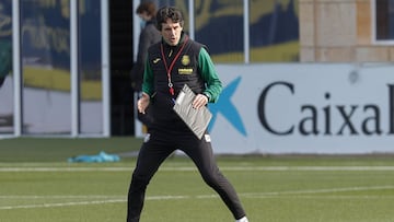 07/12/21
ENTRENAMIENTO VILLARREAL UNAI EMERY
PUBLICADA 08/12/21 NA MA26 1COL