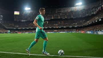 Toni Kroos of Real Madrid during the La Liga Santander match between Valencia and Real Madrid at Estadio de Mestalla on December 15, 2019 in Valencia, Spain
 
 Maria Jose Segovia / AFP7 / Europa Press
 15/12/2019 ONLY FOR USE IN SPAIN